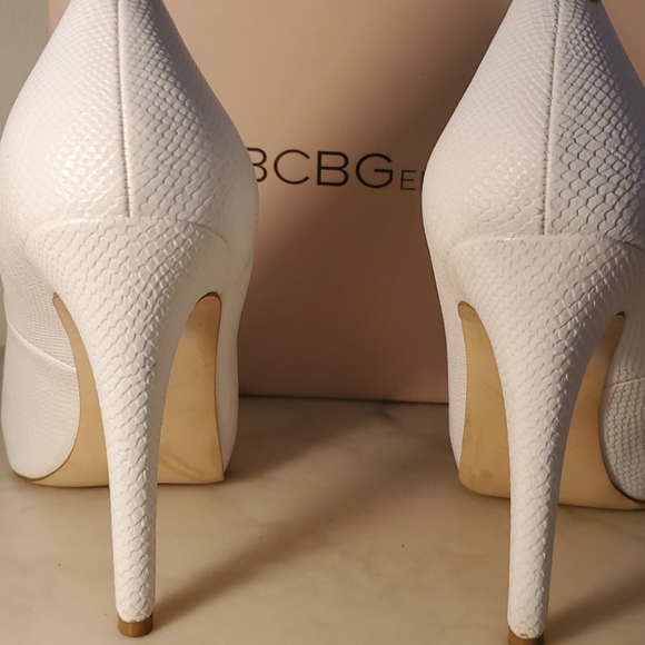 Bcbgeneration Heels - Picture 2 of 4